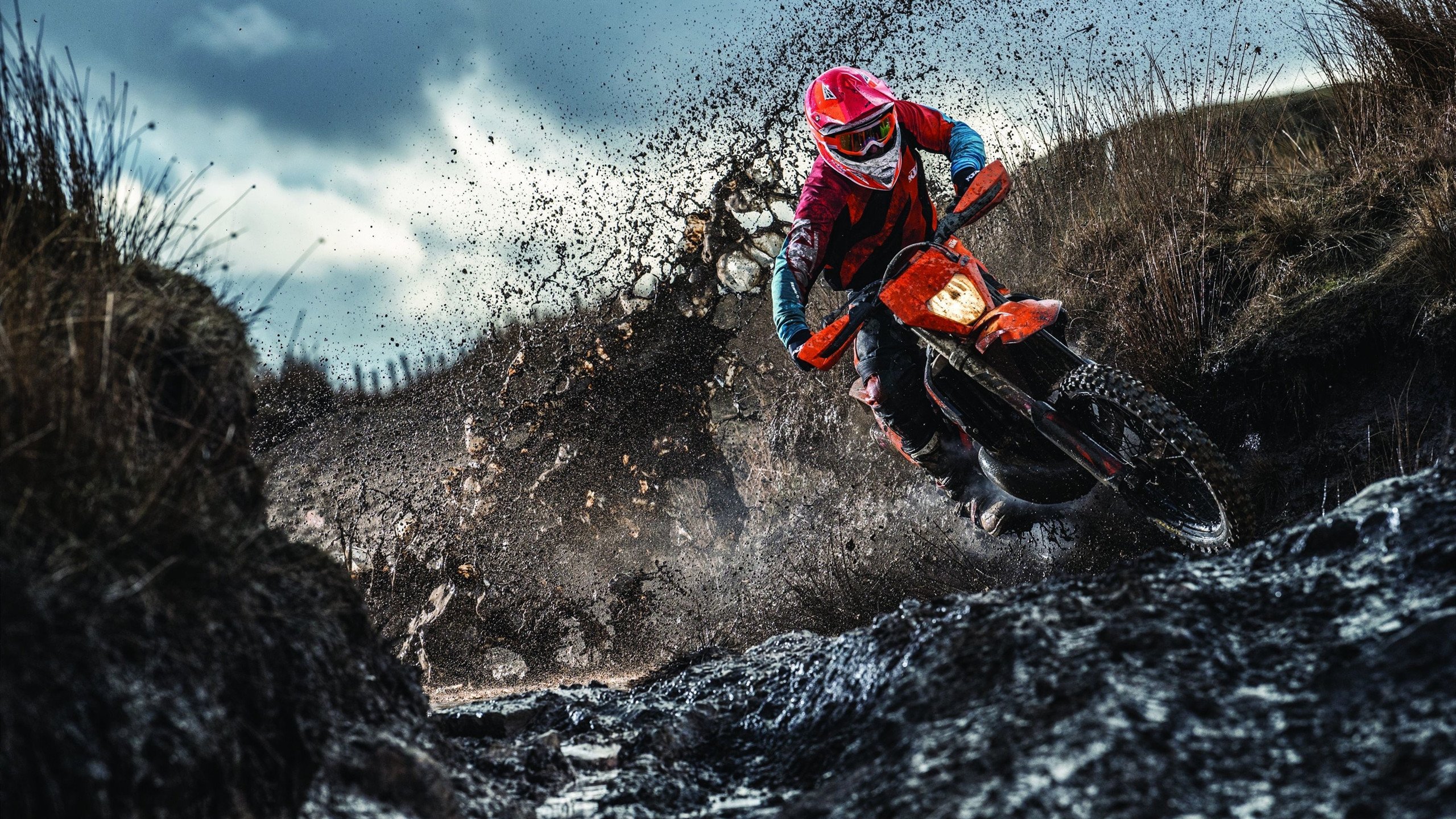 “中超联赛第一轮精彩瞬间回放”，2021年中超联赛第一轮